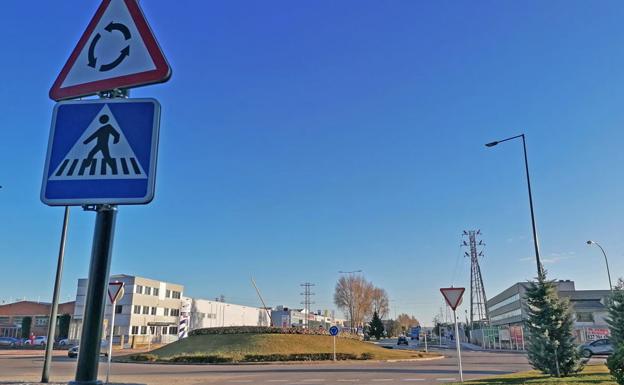 Los pasos elevados de San Cristóbal y la calle Madrid, pendientes del cambio de la ordenanza