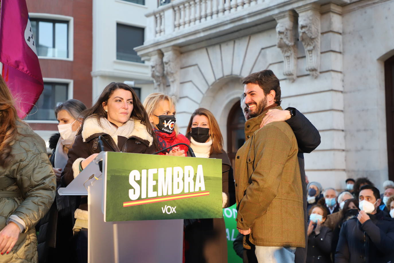 Ortega Smith y Macarena Olona acompañan al candidato a la presidencia de la Junta por Vox en el inicio de campaña.