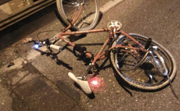 Denunciado en Burgos al ir en bici por la acera mientras grababa el atropello de un niño de nueve años