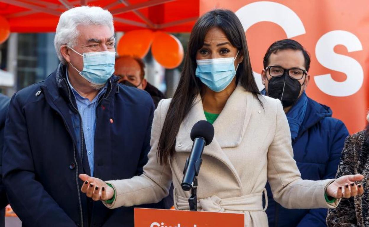 Begoña Villacís ha estado de campaña en Burgos. 