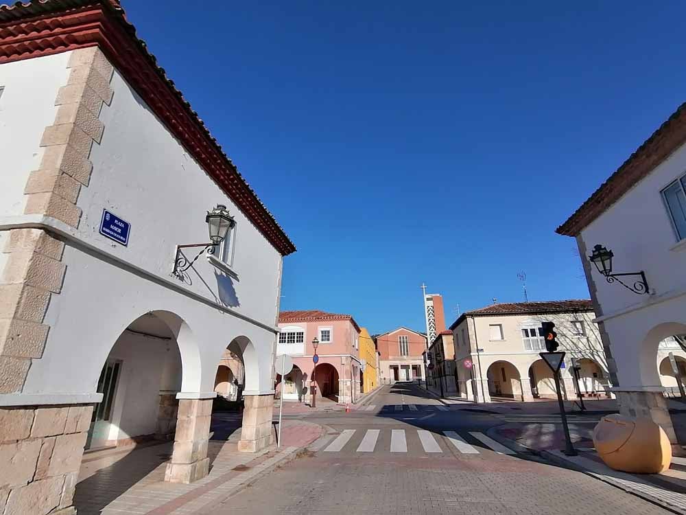 Fotos: Los vecinos de la Barriada de los Ríos reivindican mejoras para este barrio de Burgos