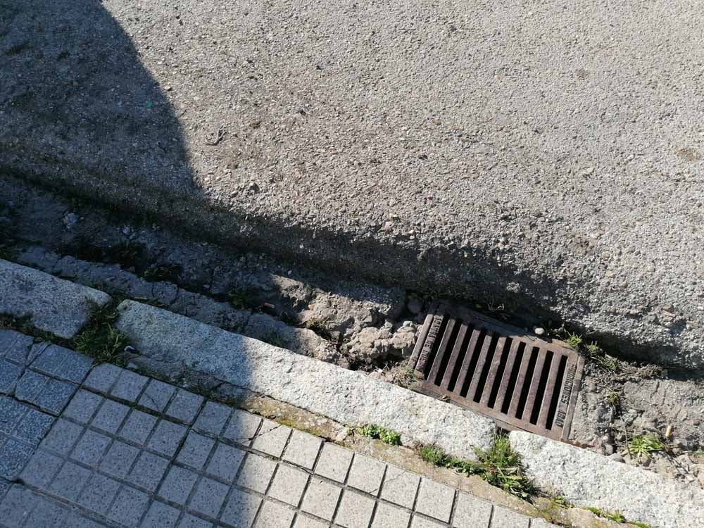 Fotos: Los vecinos de la Barriada de los Ríos reivindican mejoras para este barrio de Burgos