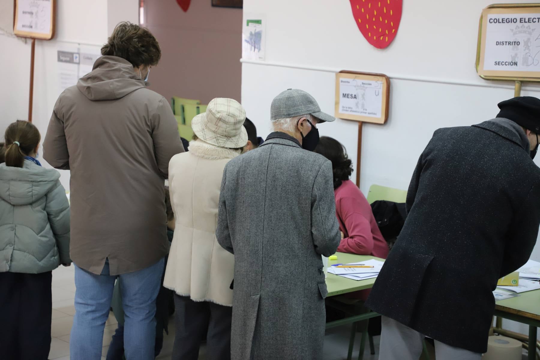 Fotos: Constituidas las mesas electorales de Burgos