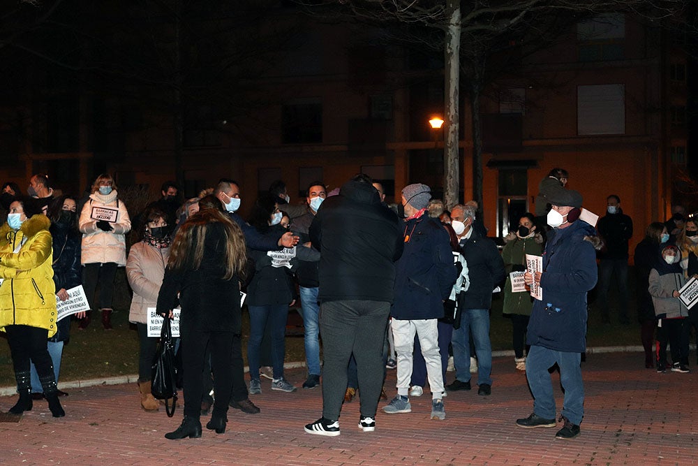 Fotos: Los vecinos de Fuentecillas protestan contra las barracas