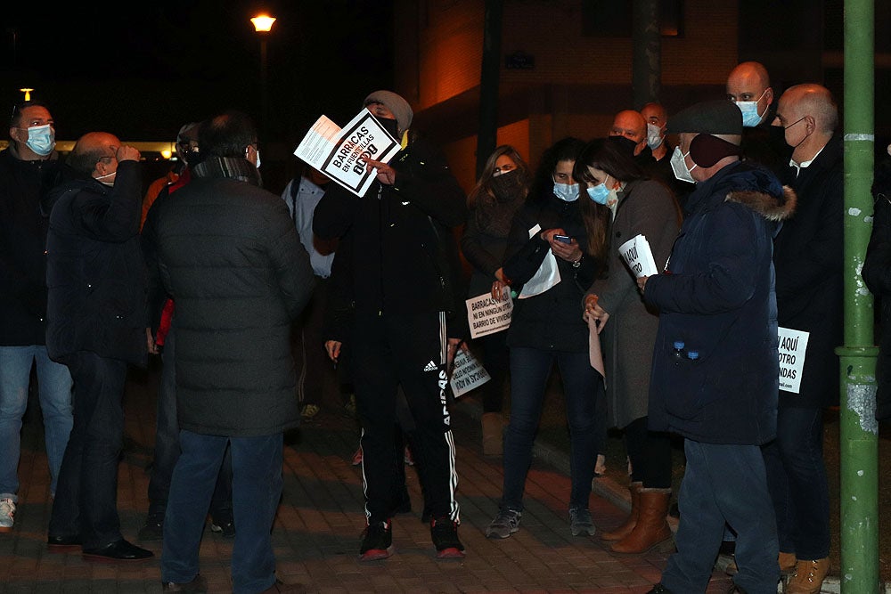 Fotos: Los vecinos de Fuentecillas protestan contra las barracas