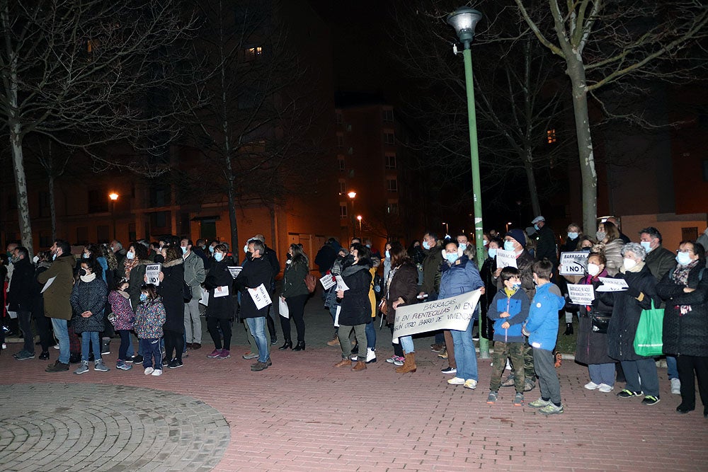 Fotos: Los vecinos de Fuentecillas protestan contra las barracas