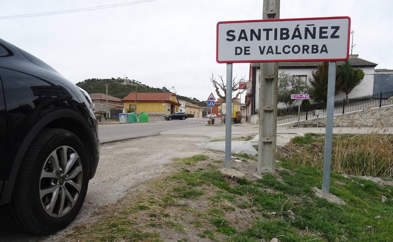 Travesía de entrada a Santibáñez desde Traspinedo. 