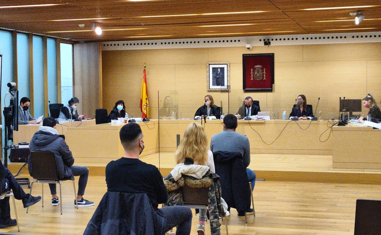 Segunda vista del juicio por banda criminal en Aranda celebrado en la Audiencia Provincial de Burgos