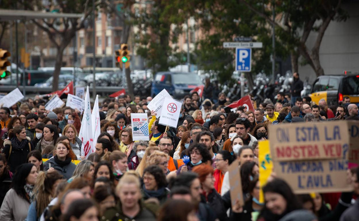 Manifestación de los sindicatos por la educación en Cataluña.