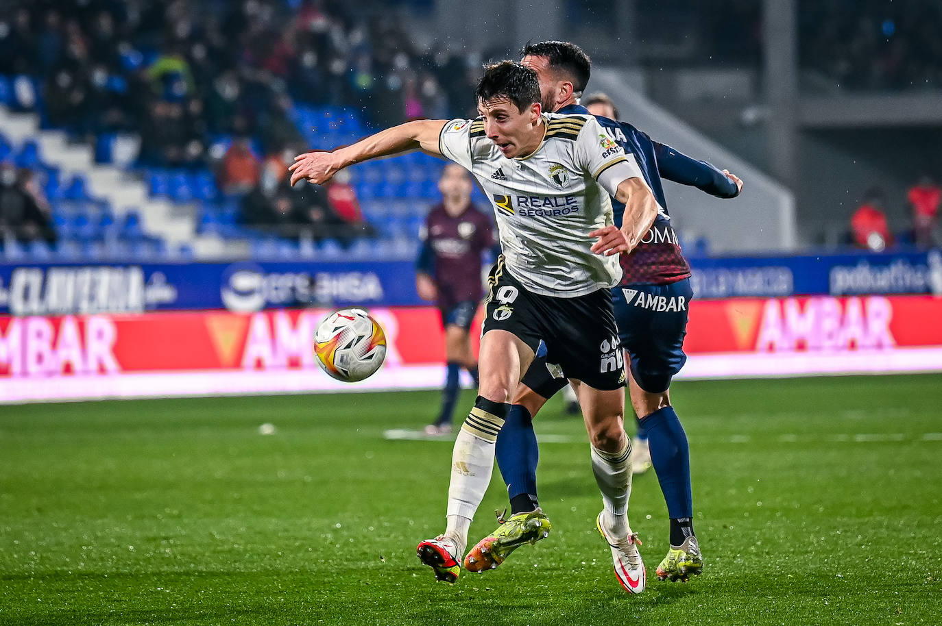 Fotos: El Burgos CF cae por la mínima ante el Huesca