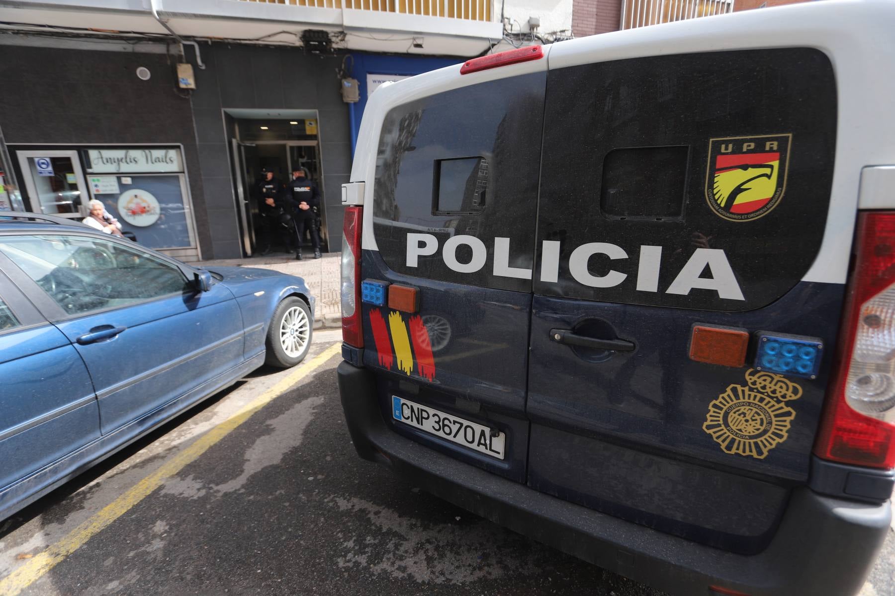 Fotos: Detenidos dos jovenes por un apuñalamiento mortal en Gamonal