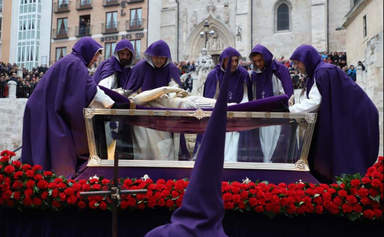 Traslado del Cristo Yacente.