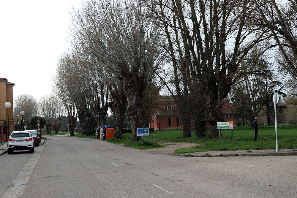 Fotos: Los vecinos de El Pilar reclaman mejoras para el barrio