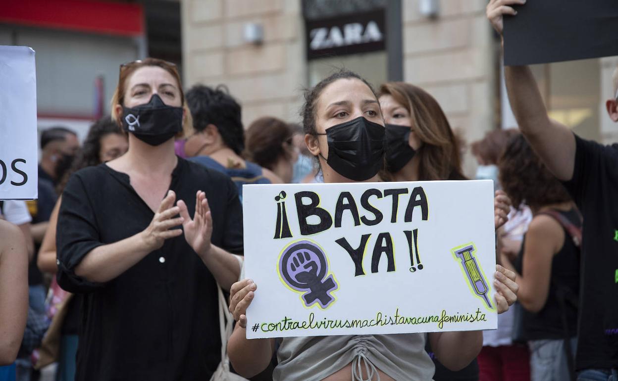 Manifestación en Tenerife contra la violencia machista. 