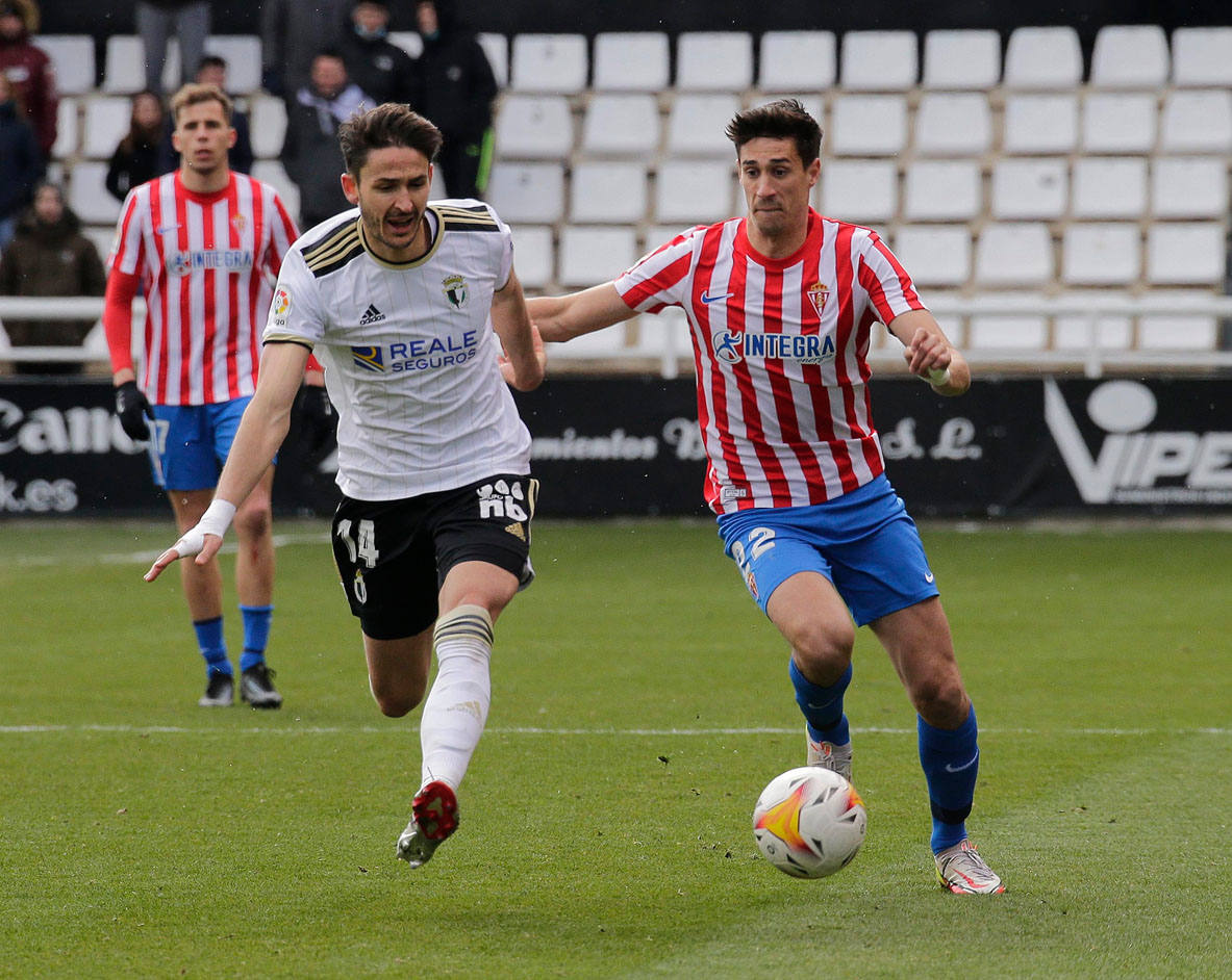 Imágenes del encuentro de la jornada 34 entre el Burgos CF y el Sporting de Gijón disputado en El Plantío