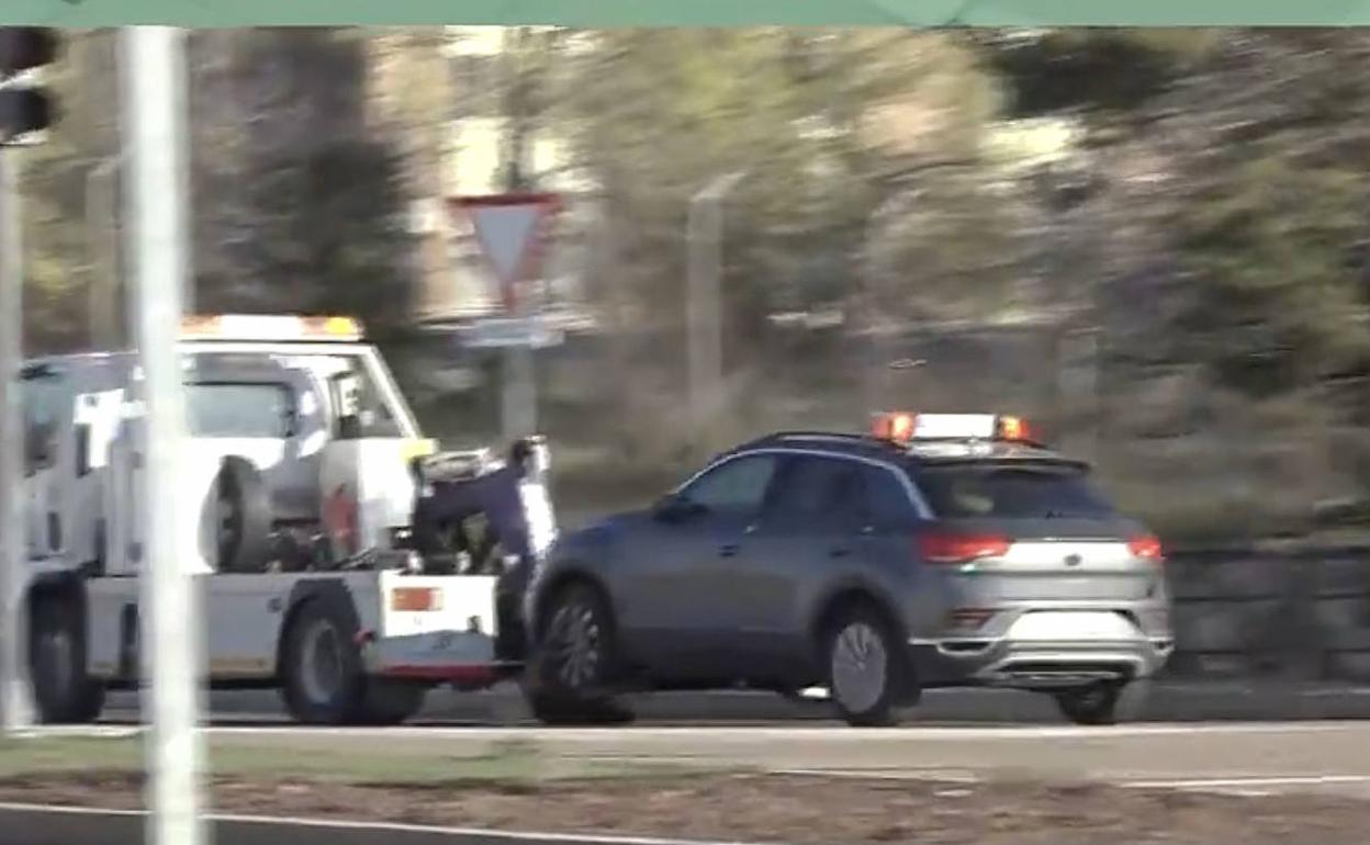 El vehículo de Óscar cuando fue conducido a la Comandancia de la Guardia Civil. 