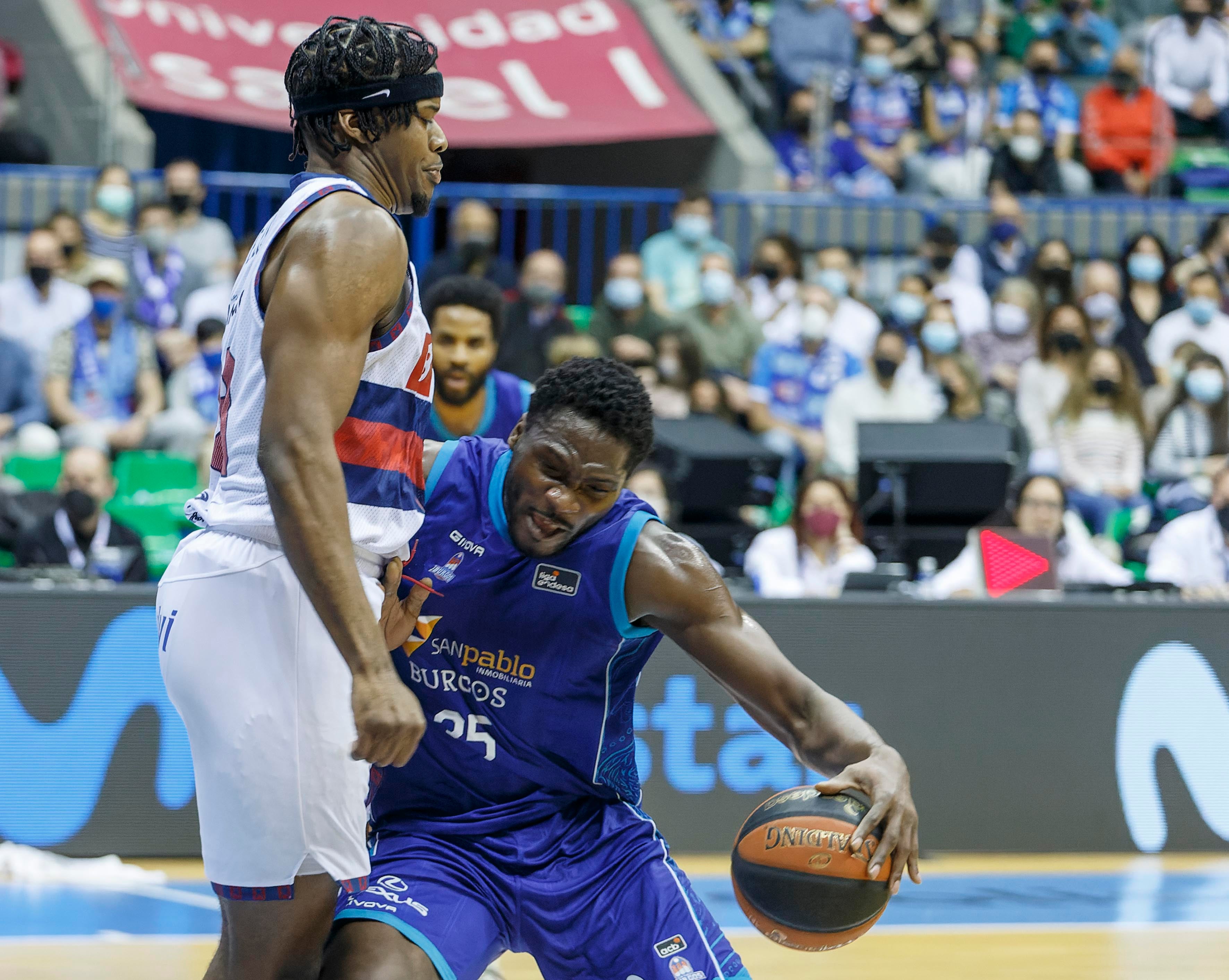 Fotos: El San Pablo no puede con Baskonia