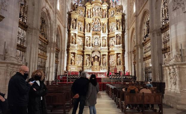 La entrada gratuita solo en taquilla desconcierta a los visitantes de la Catedral de Burgos