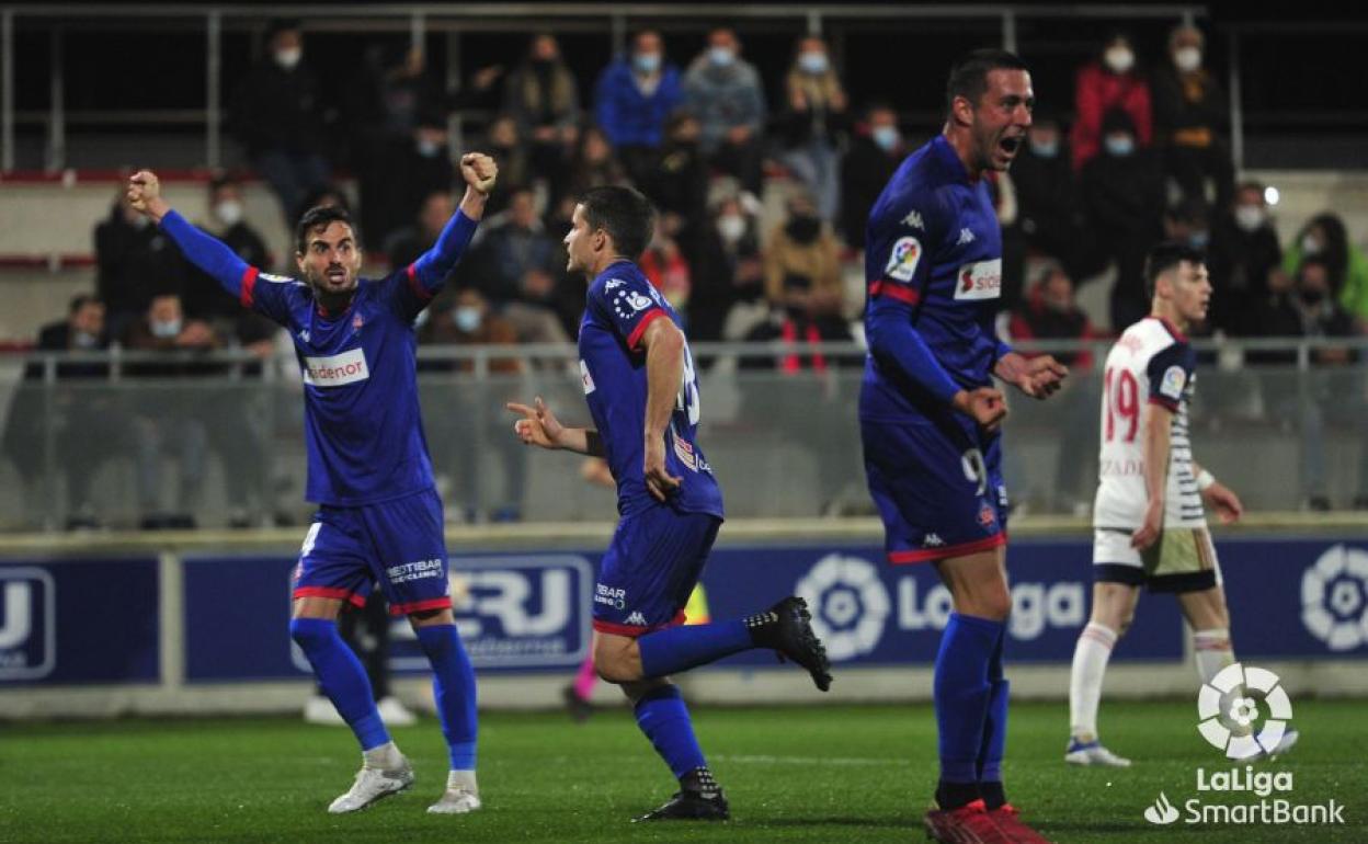 El Mirandés cayó en Lezama. 