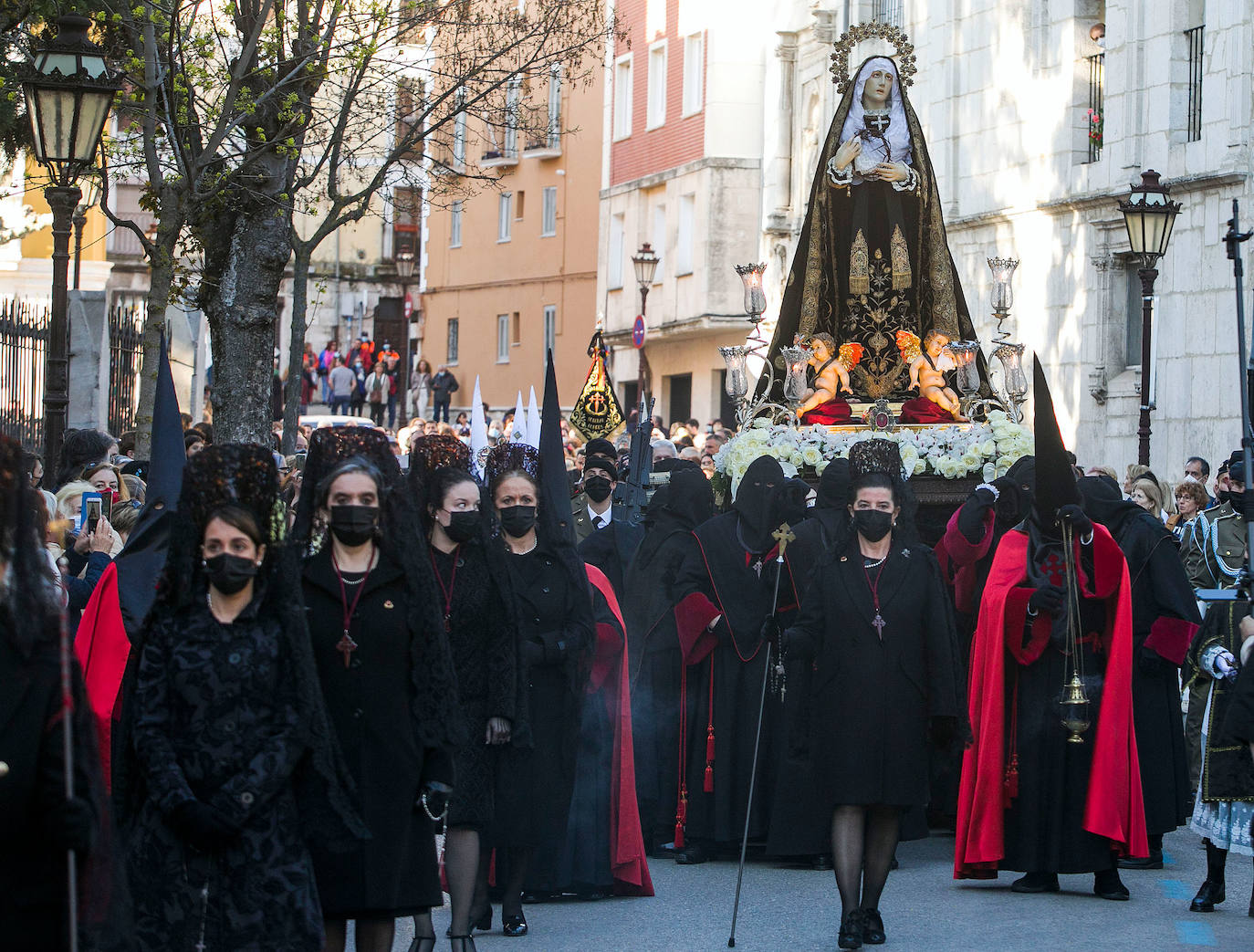 Fotos: La Soledad recorre el centro de Burgos