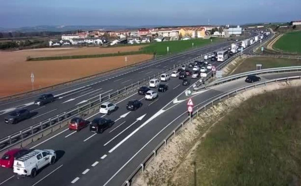 Retenciones en las carreteras de la provincia durante la Semana Santa. 