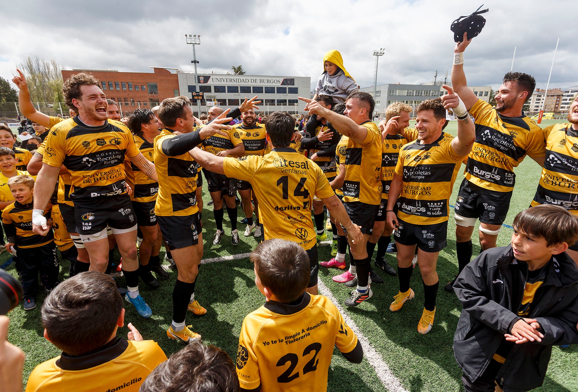 Fotos: Victoria del Recoletas Burgos frente al Barça a Rugbi