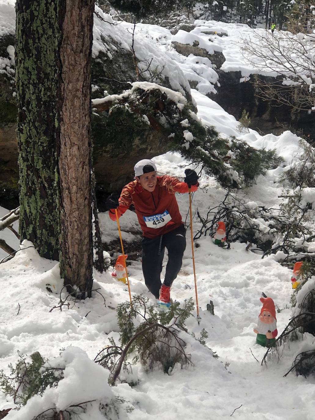 Fotos: La Muñalba Trail lleva a lleva a los participantes al límite en Regumiel de la Sierra