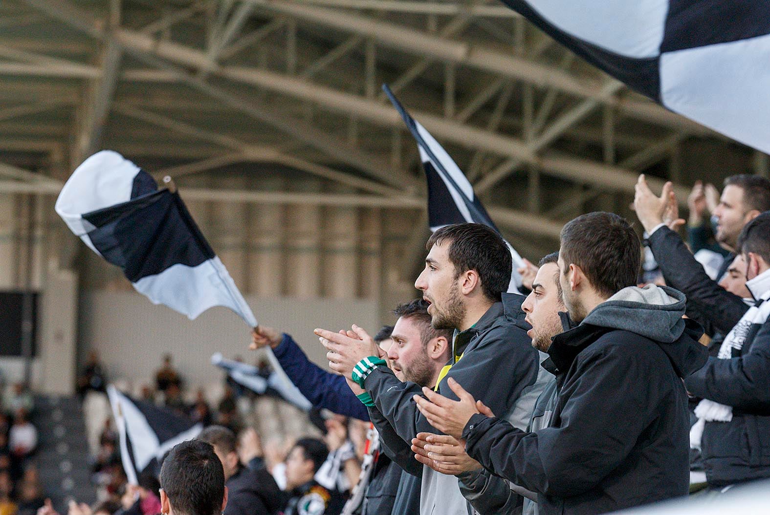 El Burgos no puede con un buen Almería