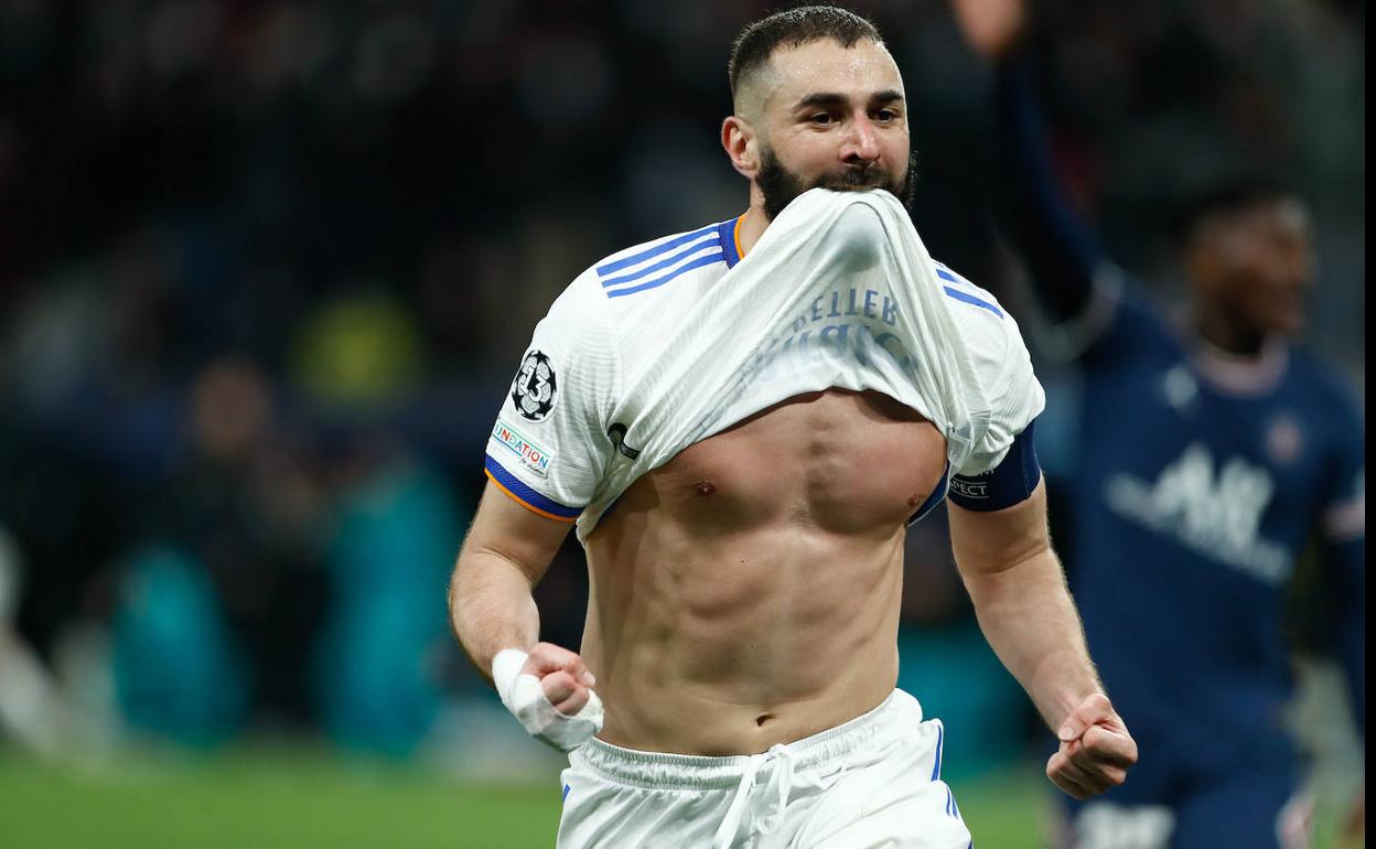 Benzema celebra un gol en la Champions. 