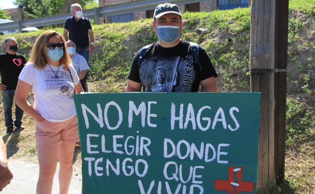 Protesta en Sepúlveda por la asistencia sanitaria que reciben pueblos de Segovia