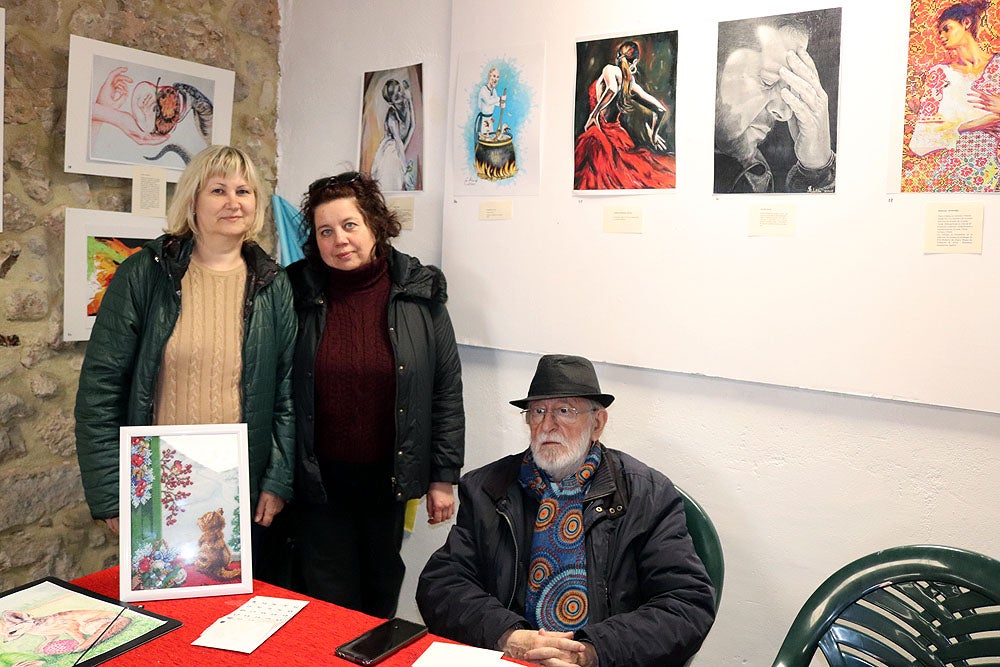 Fotos: Artistas ucranianos muestran sus creaciones en Burgos