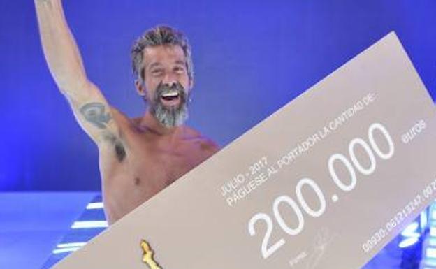 José Luis Losa, tras recibir el premio de 'Supervivientes 2017'.