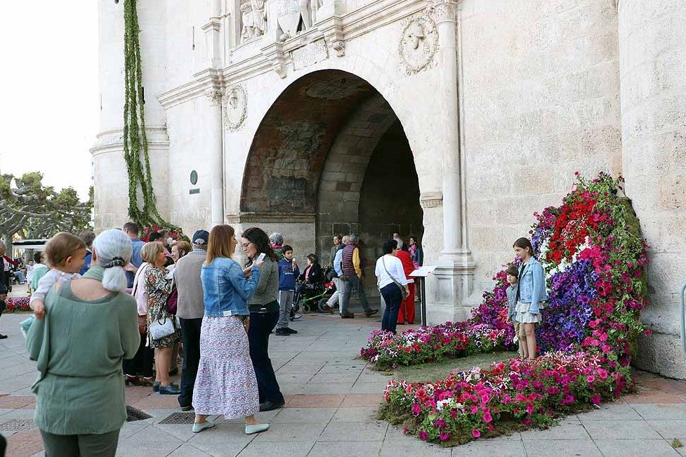 Fotos: La primavera invade Burgos con el regreso de la Fiesta de las Flores