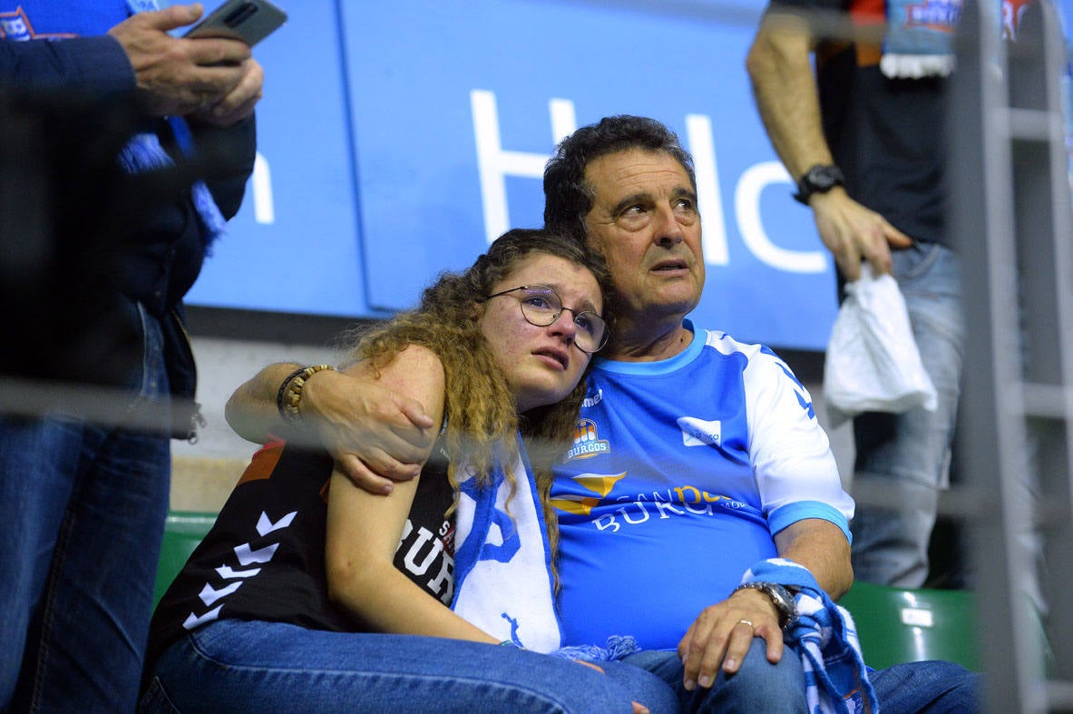 Imágenes del encuentro entre el San Pablo Burgos y el Fuenlabrada en el Coliseum