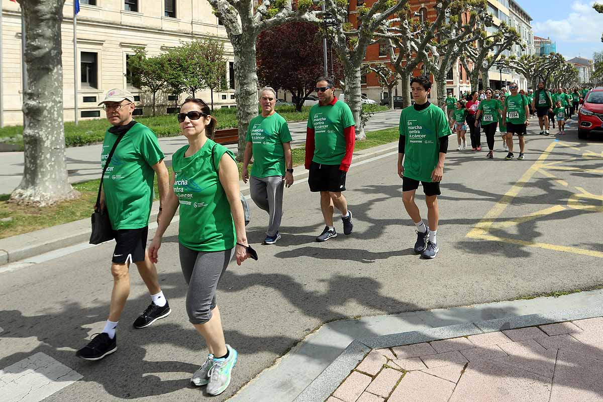 Fotos: Burgos responde con un apoyo absoluto el regreso de la Marcha contra el cáncer