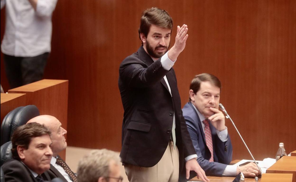 Juan García-Gallardo, durante el Pleno. 