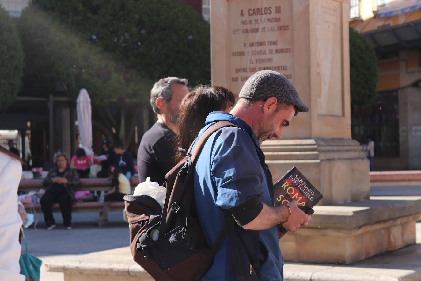 Fotos: Arranca la Feria del Libro de Burgos