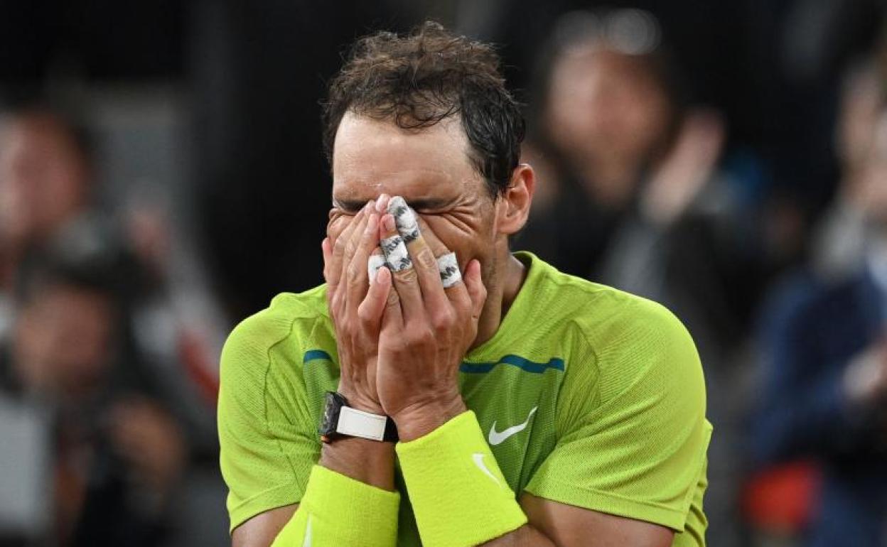 Rafa Nadal celebra la victoria ante Djokovic. 