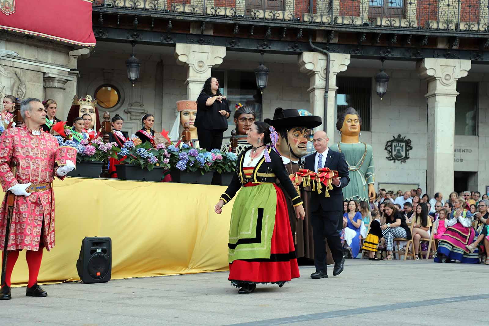 Fotos: Gadea Mayoral de Luis y Fátima Visa ya ejercen de reinas