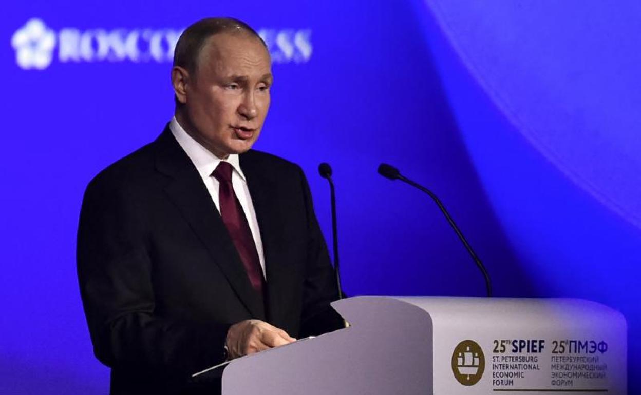 Putin participa en el Foro Económico Internacional de San Petersburgo (SPIEF).