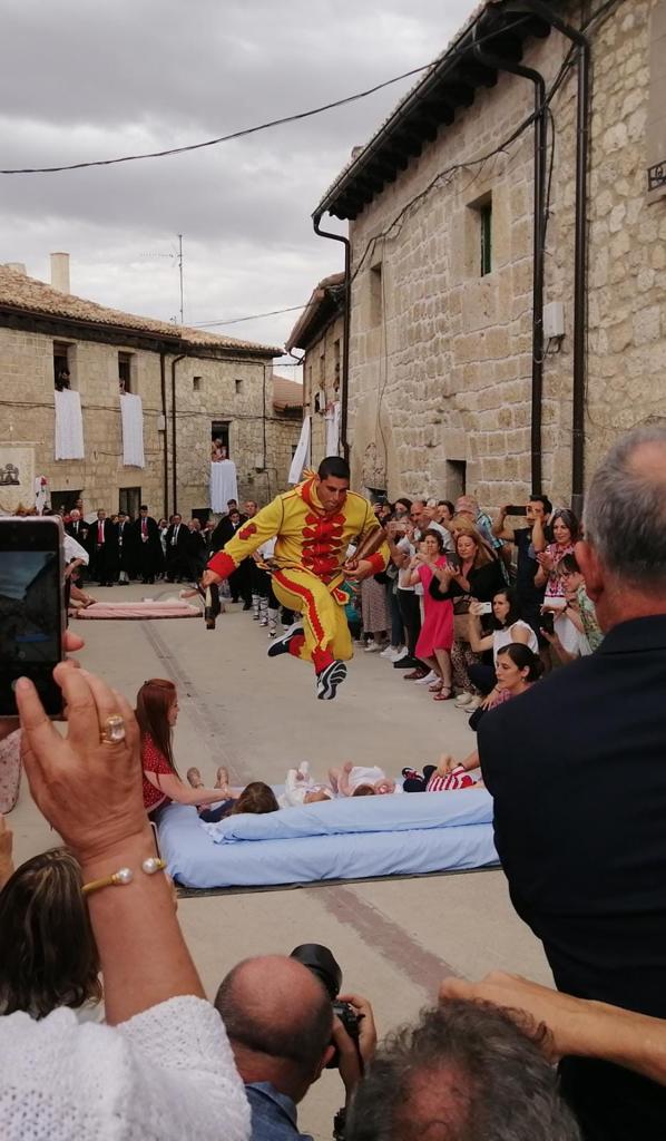 Fotos: Castrillo de Murcia ha vuelto a celebrar la Fiesta del Colacho