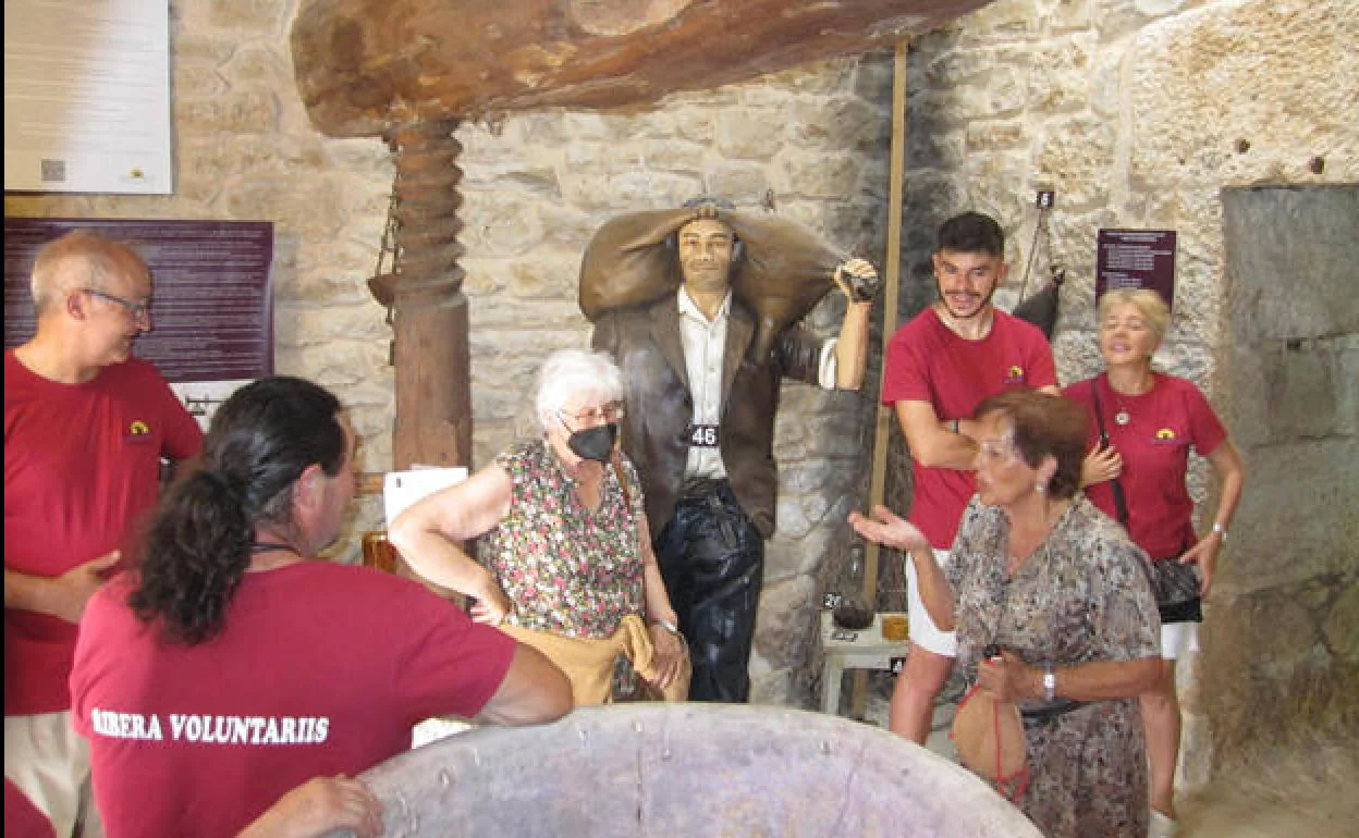 El Lagar, perteneciente a la red de Museos Vivos es una parada en la que tratar de forma divertida la arquitectura tradicional del vino. 