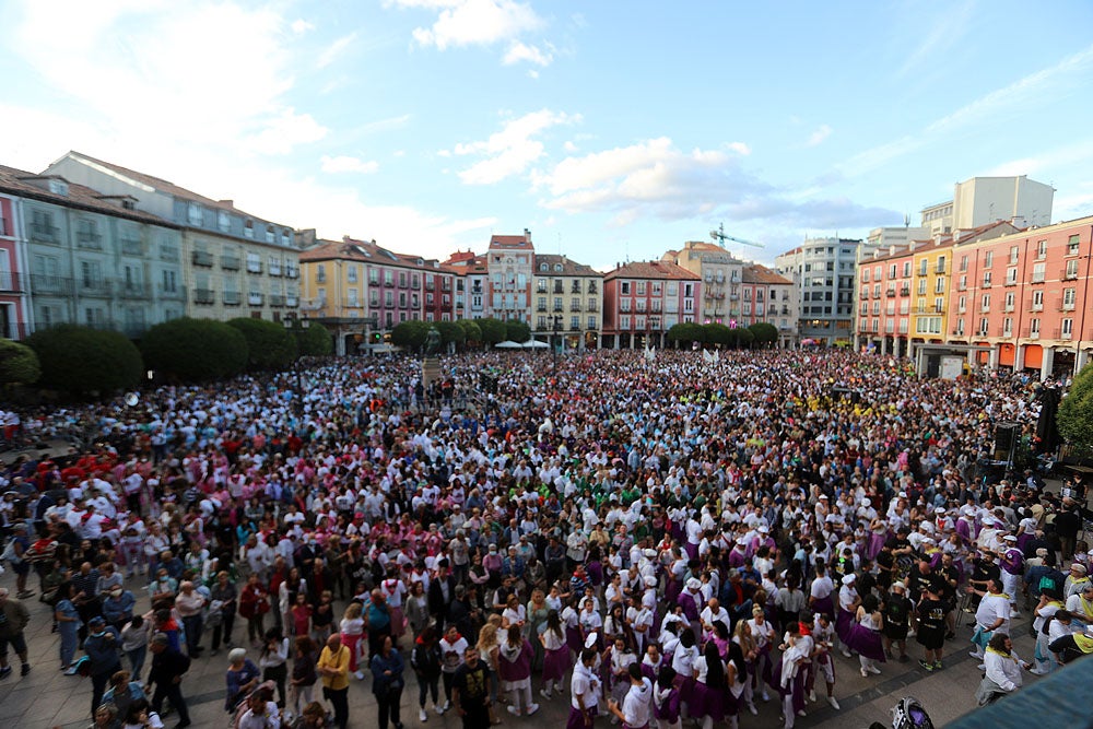 Fotos: Arrancan los Sampedros de Burgos con el pregón y el Lanzamiento de la Bota