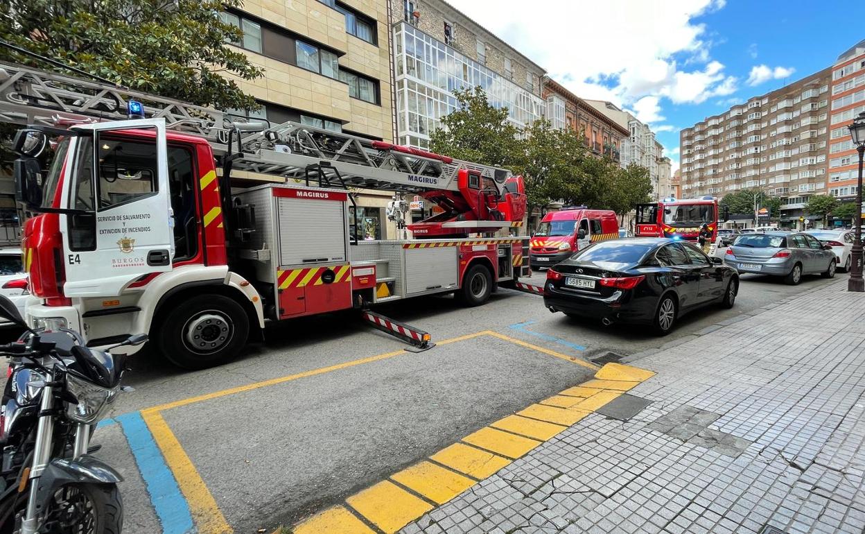 El incendio no ha sido de grandes dimensiones y ha sido controlado por los Bomberos. 