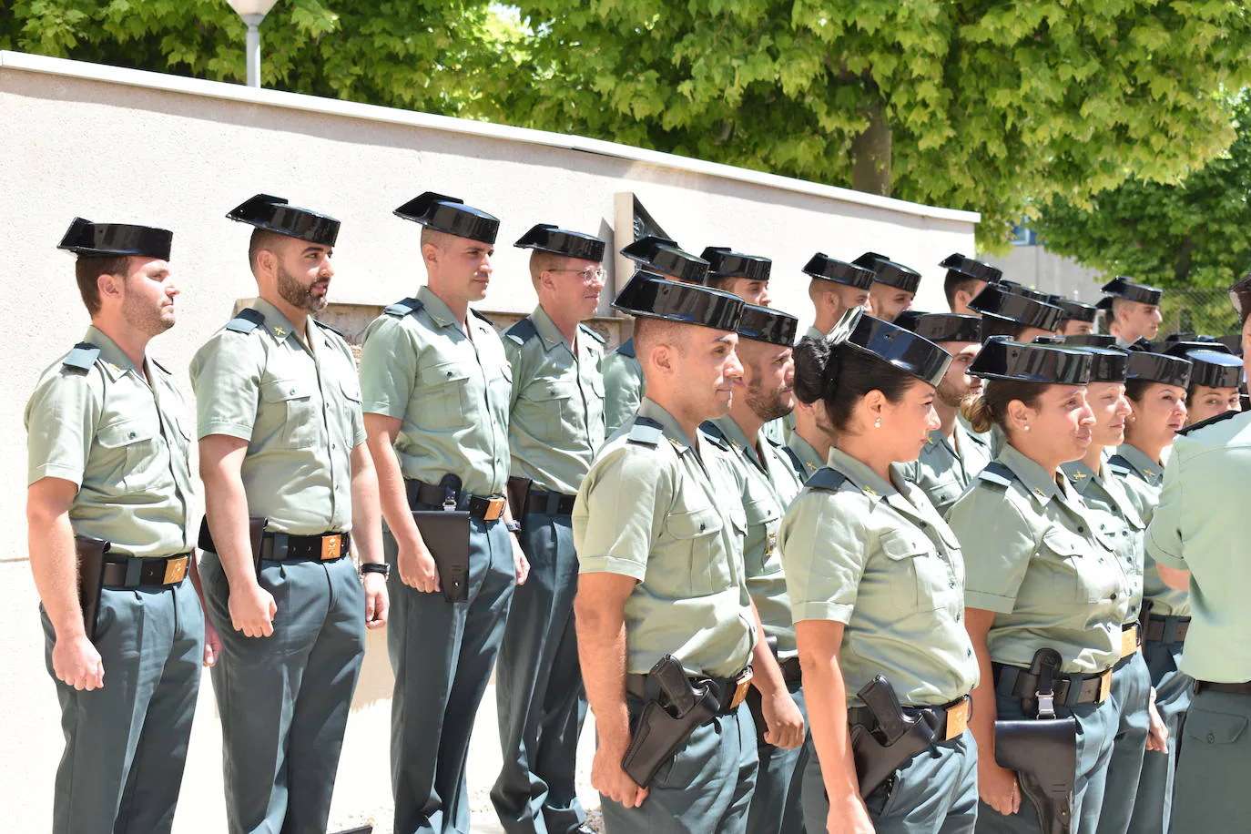 La Guardia Civil decomisa en La Ribera (Burgos) varias armas prohibidas en  los accesos a zonas de ocio - Burgos - COPE
