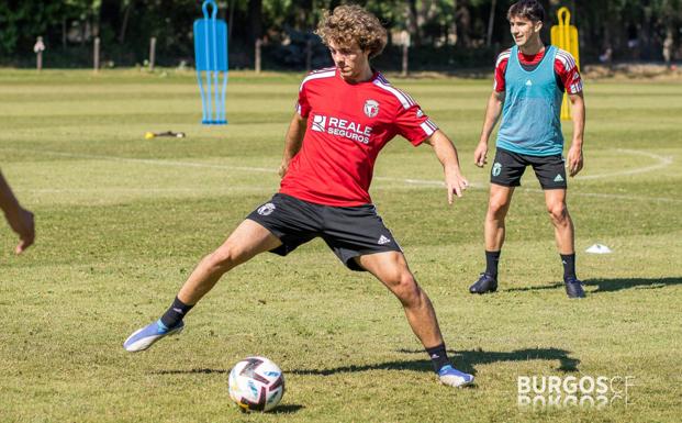 Juan Artola refuerza el ataque burgalés