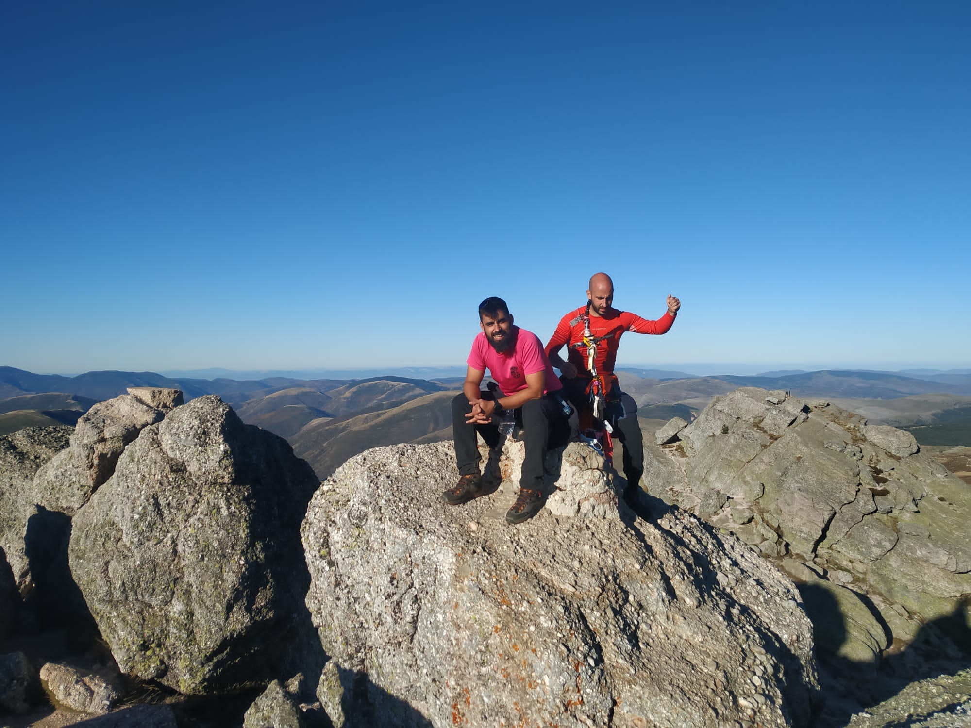 Fotos: Ladera Sur Cara Norte, el nuevo club de montaña de la Sierra de la Demanda