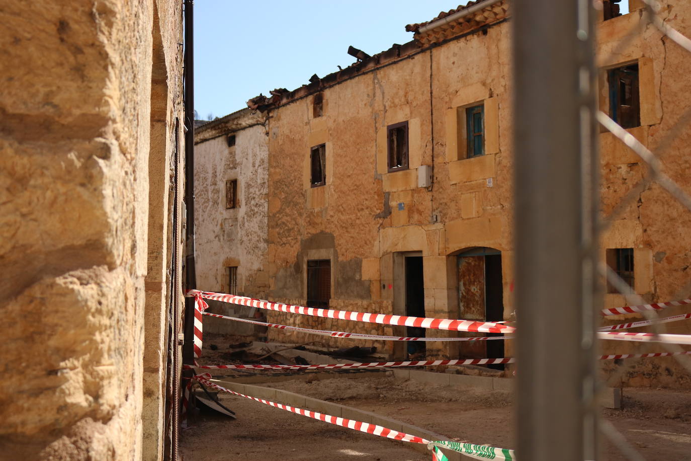 Fotos: Los vecinos de Santibáñez del Val vuelven a sus casas