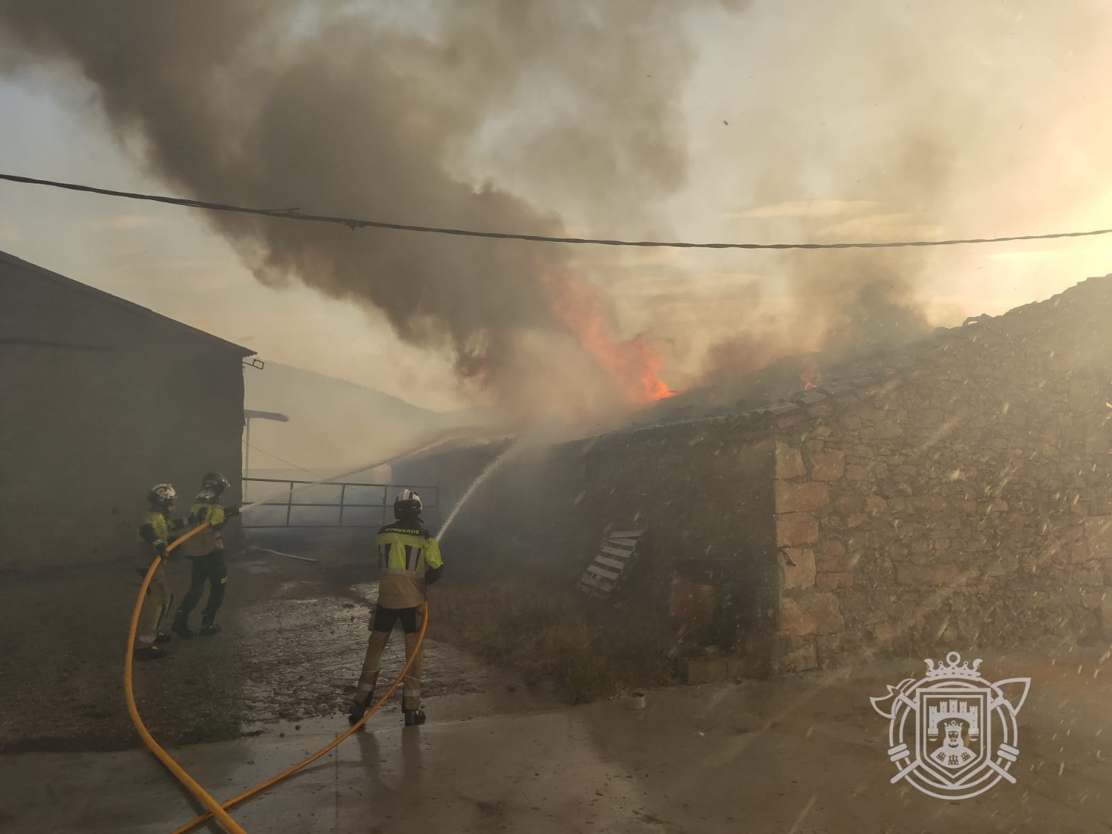 Fotos: Los Bomberos de Burgos en el incendio de Quintanilla del Coco