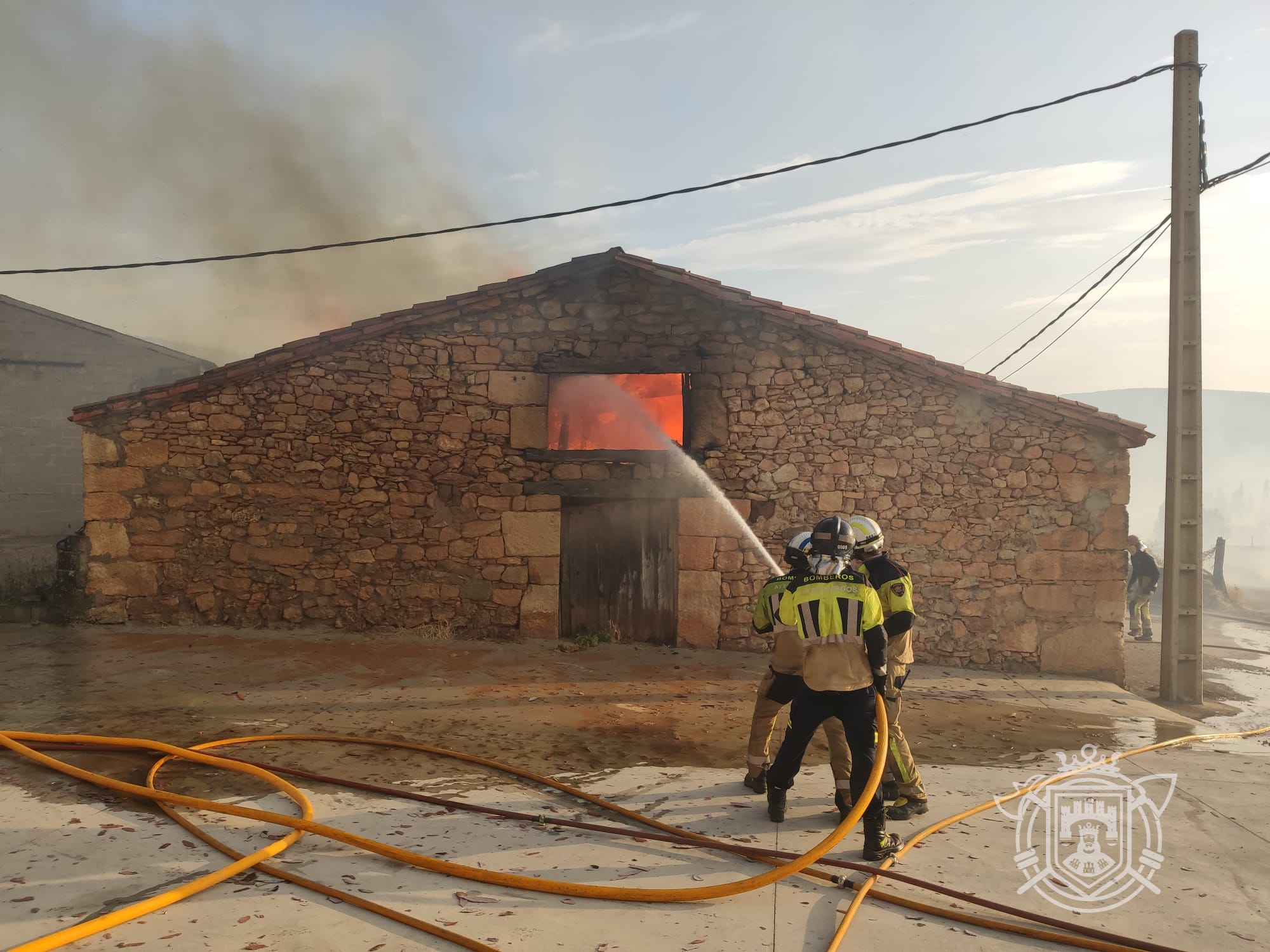 Fotos: Los Bomberos de Burgos en el incendio de Quintanilla del Coco